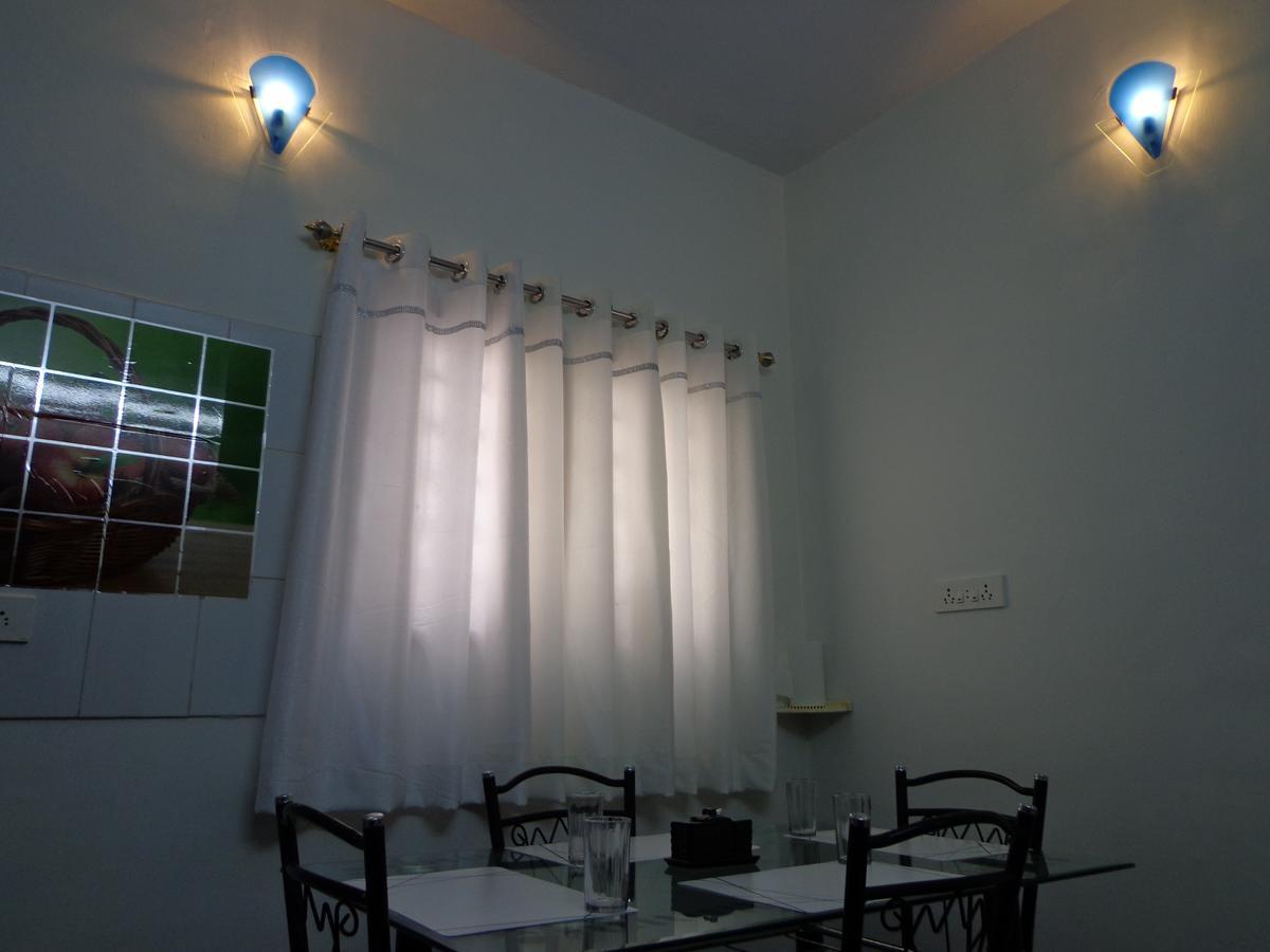 Remisha Service Apartments Chennai Pokój zdjęcie